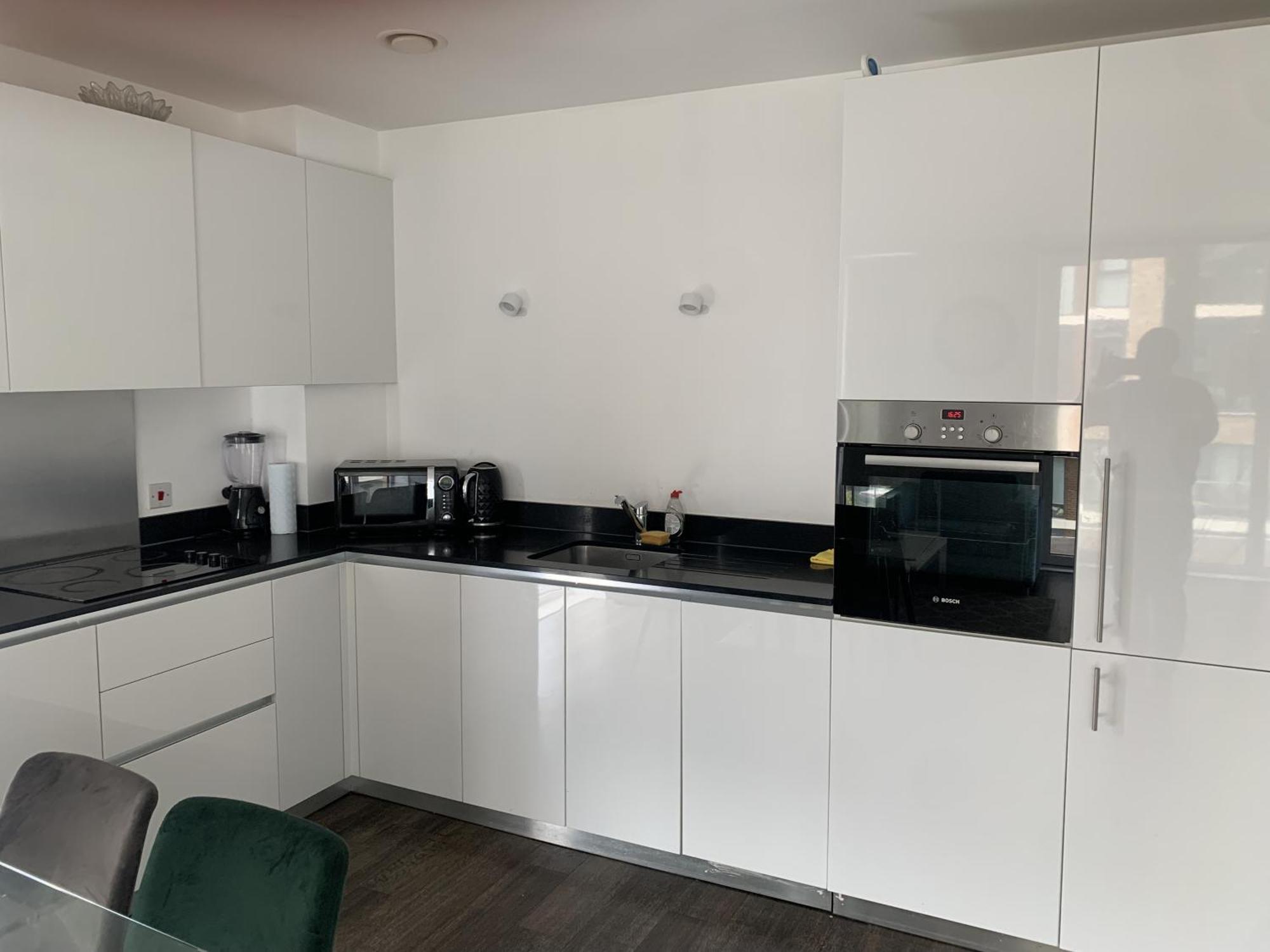 Apartamento 2 Bedroom 2 Bath 1 Ensuite In Roya Asenal Beautiful Views & Parking *